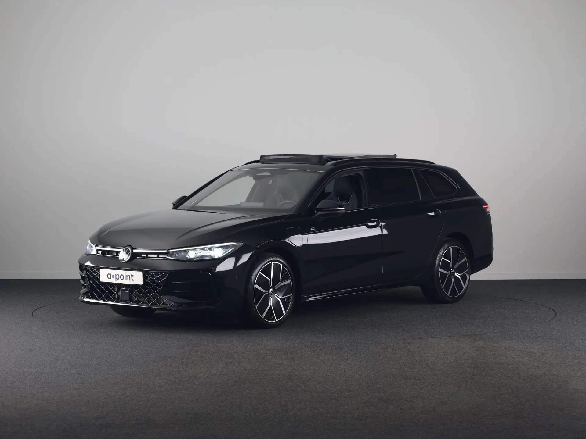 Volkswagen Passat — foto 1