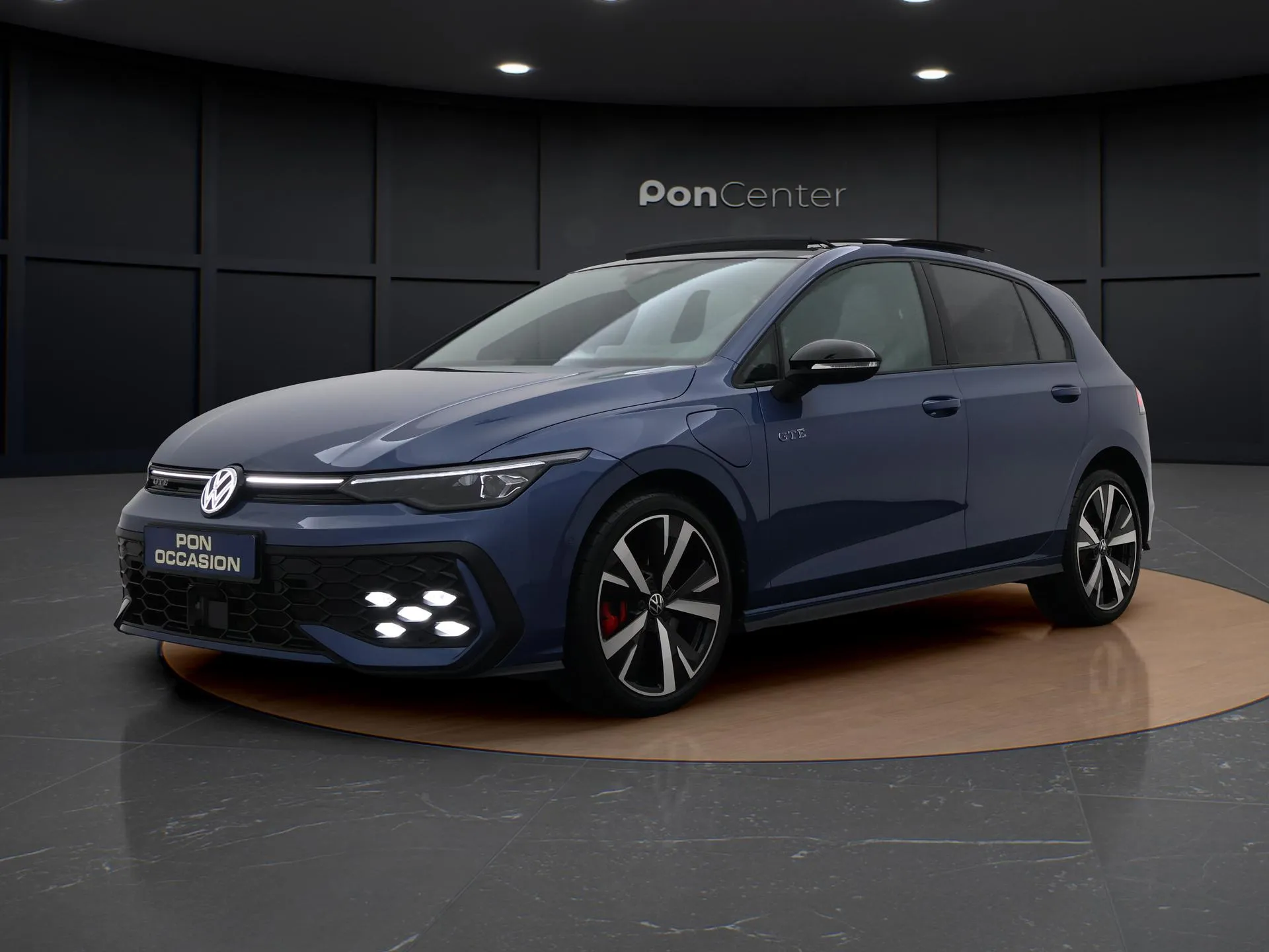 Volkswagen Golf — foto 1