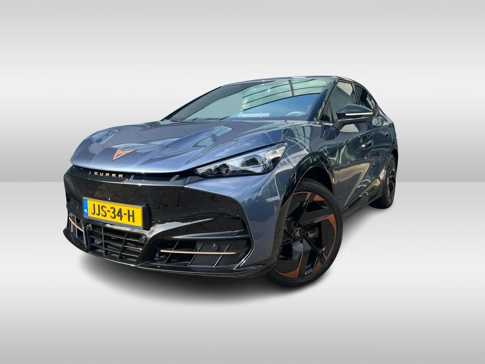 Cupra Tavascan — foto 1
