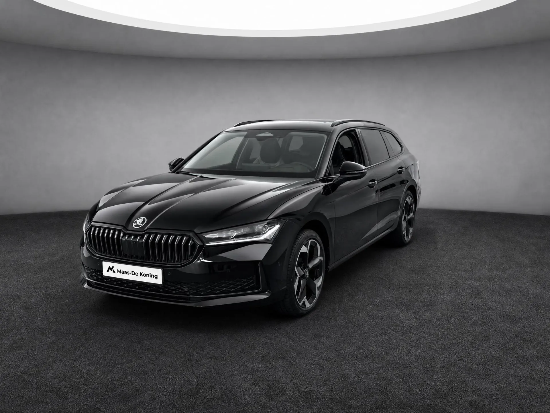 Škoda Superb — foto 1