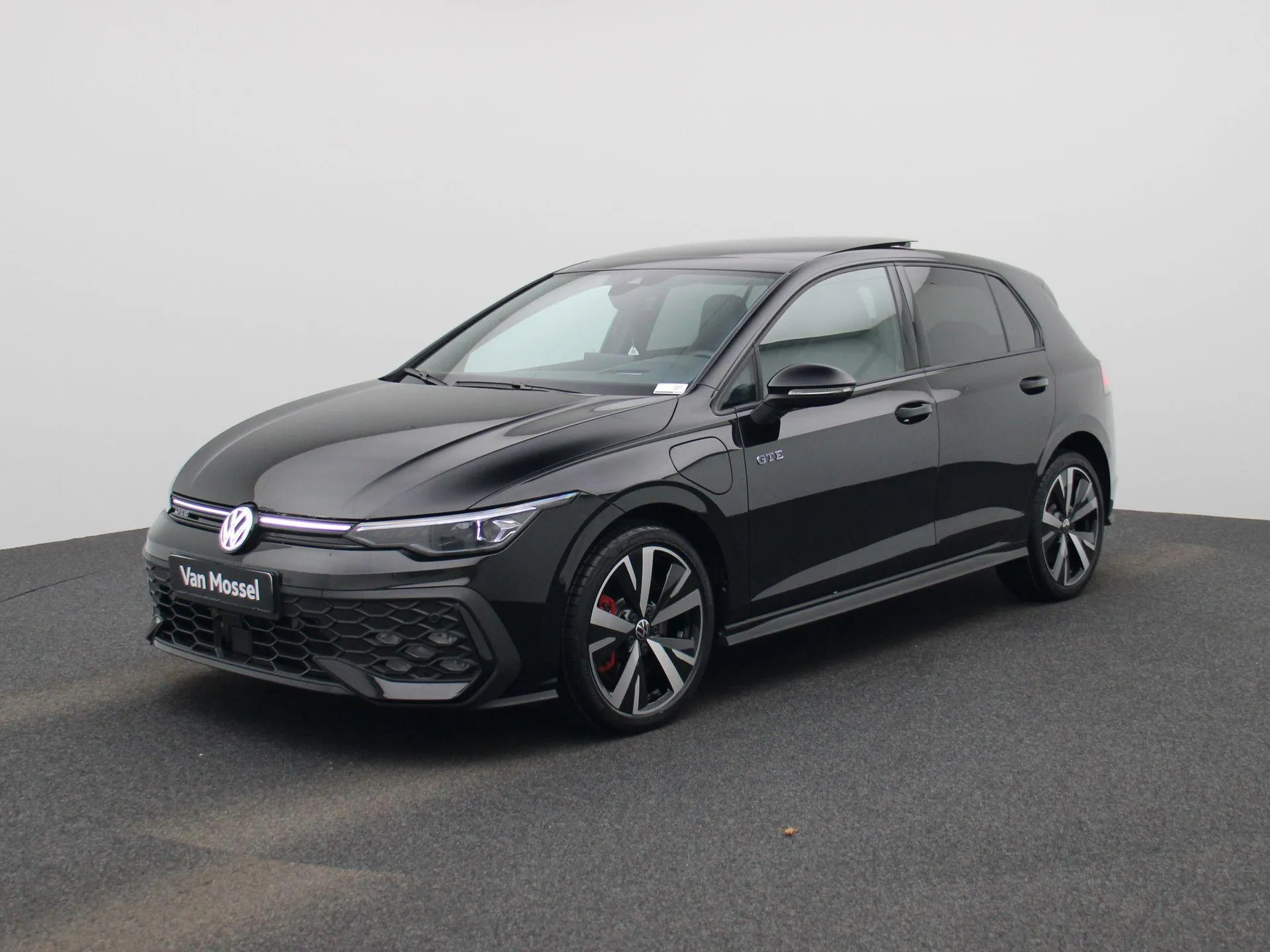Volkswagen Golf — foto 1