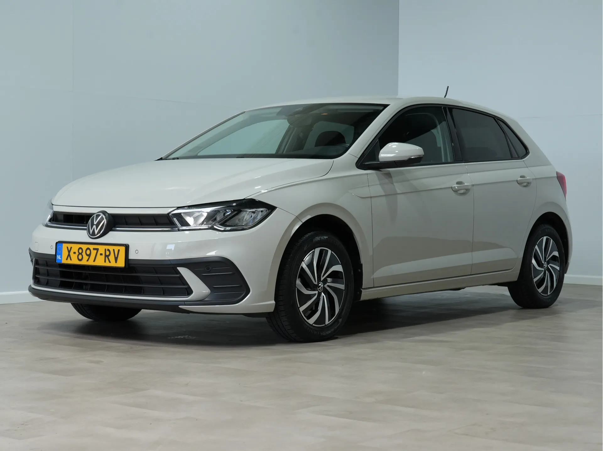 Volkswagen Polo — foto 1