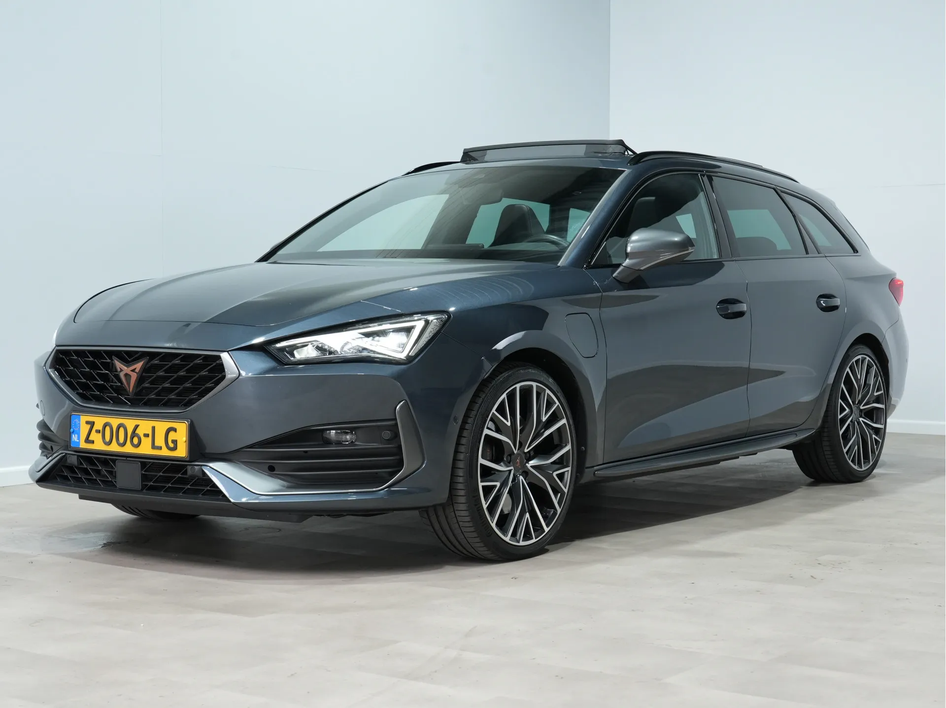 Cupra Leon Sportstourer — foto 1
