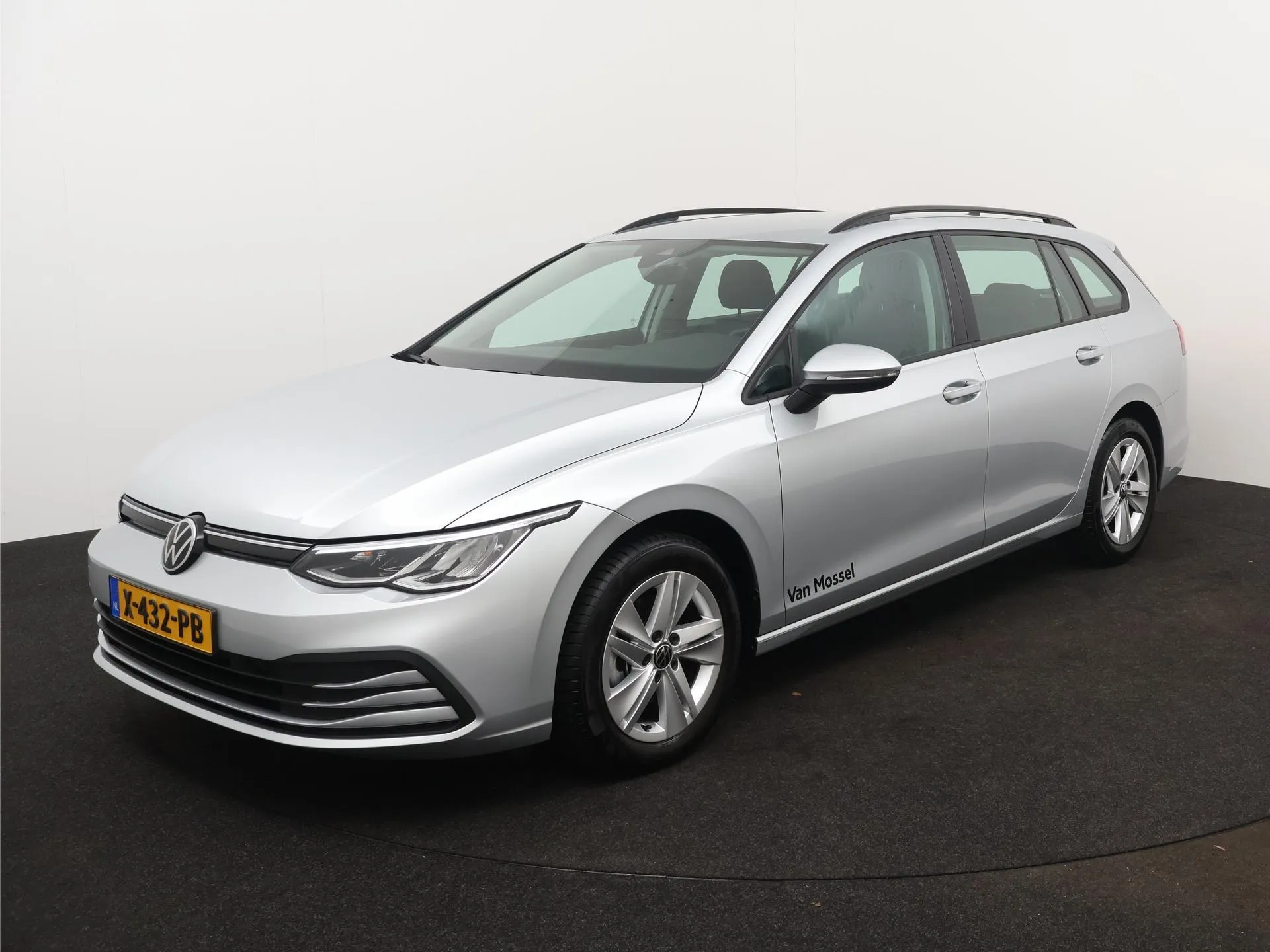 Volkswagen Golf — foto 1