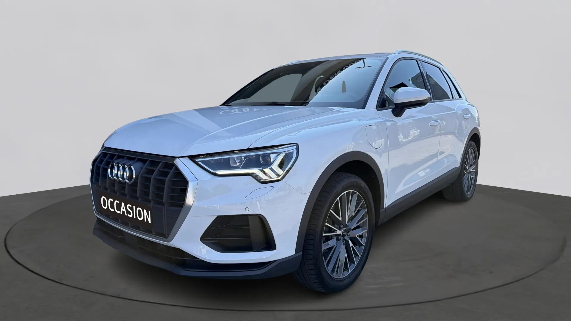 Audi Q3 — foto 1