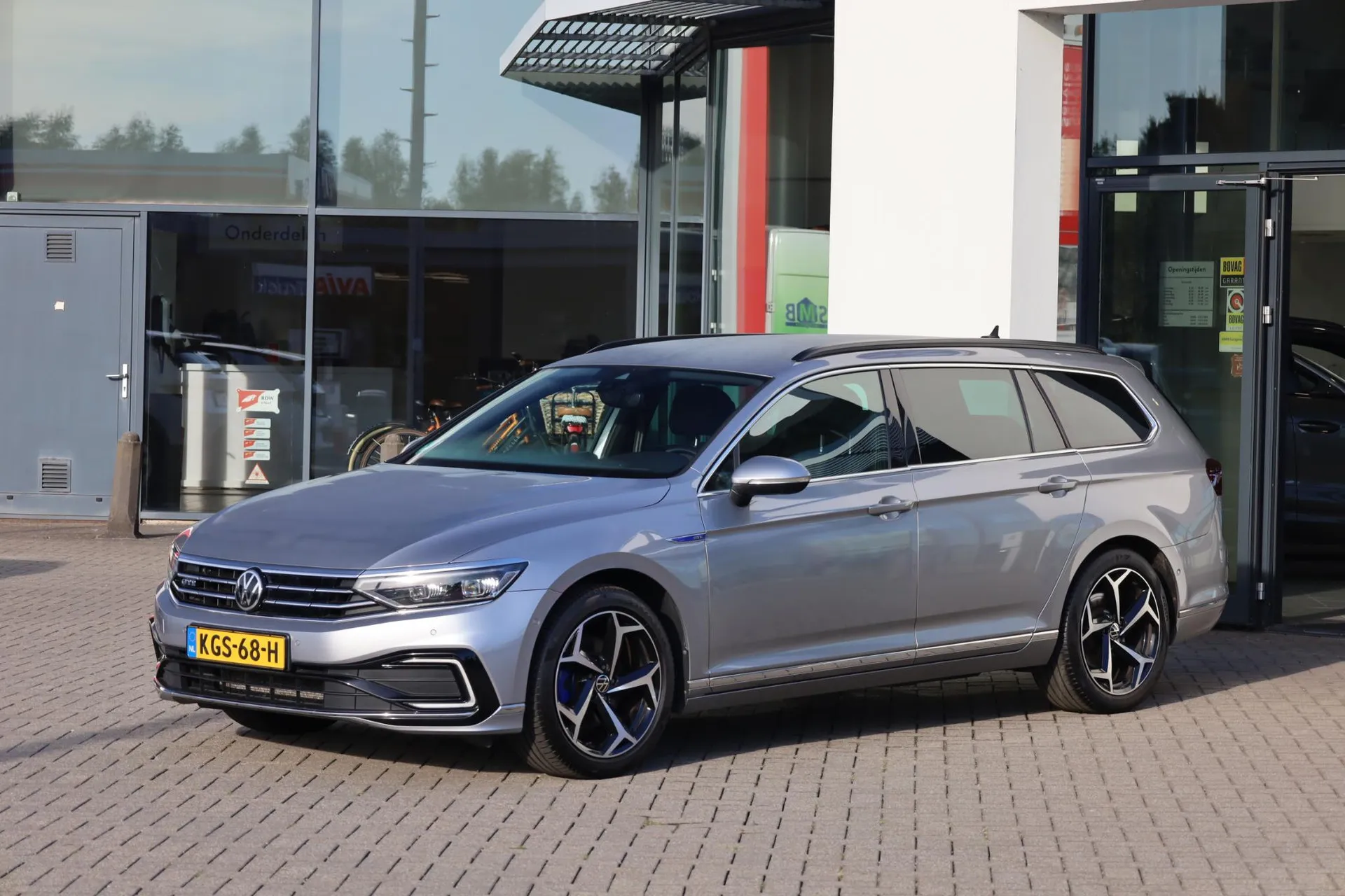 Volkswagen Passat — foto 1