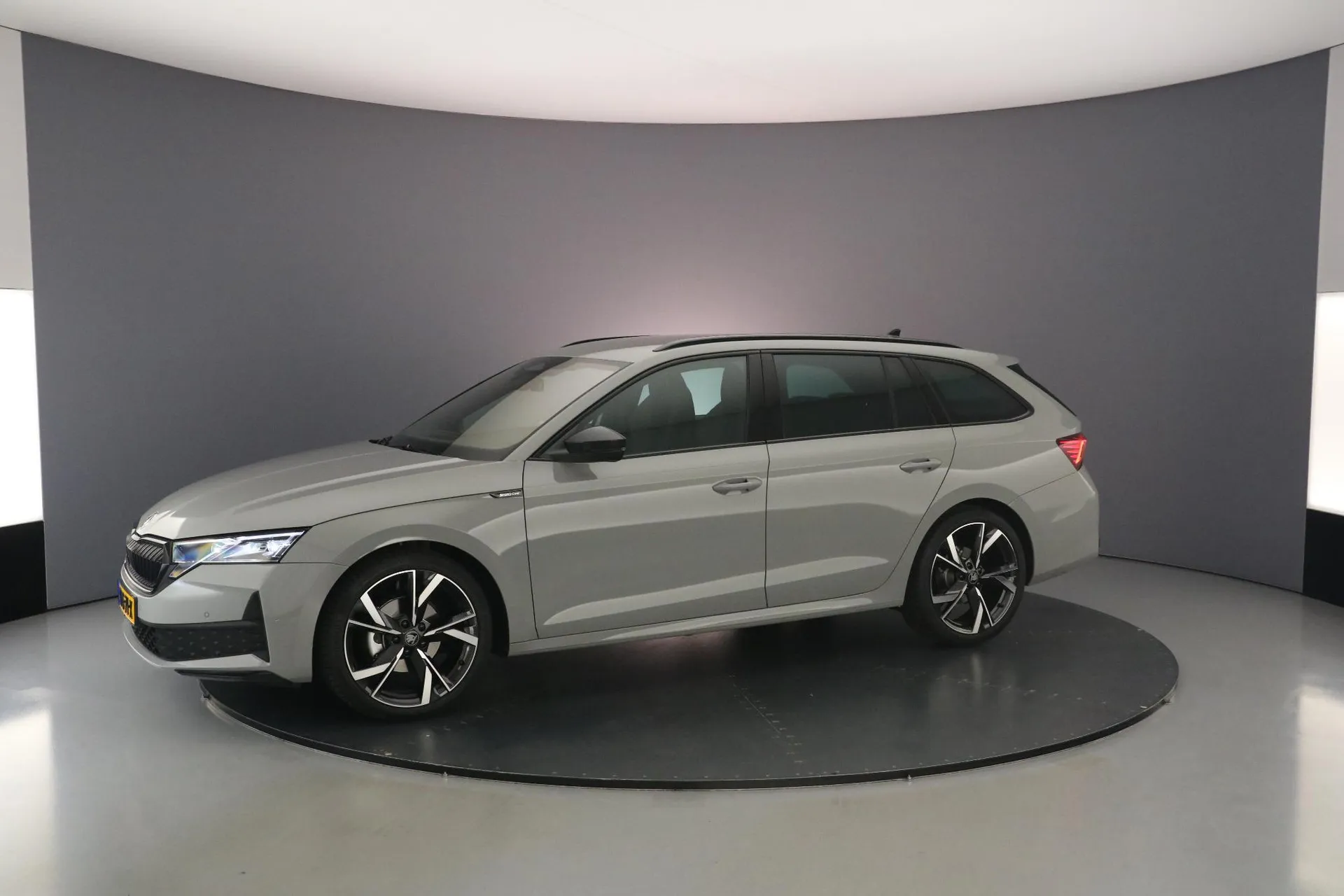 Škoda Octavia — foto 1
