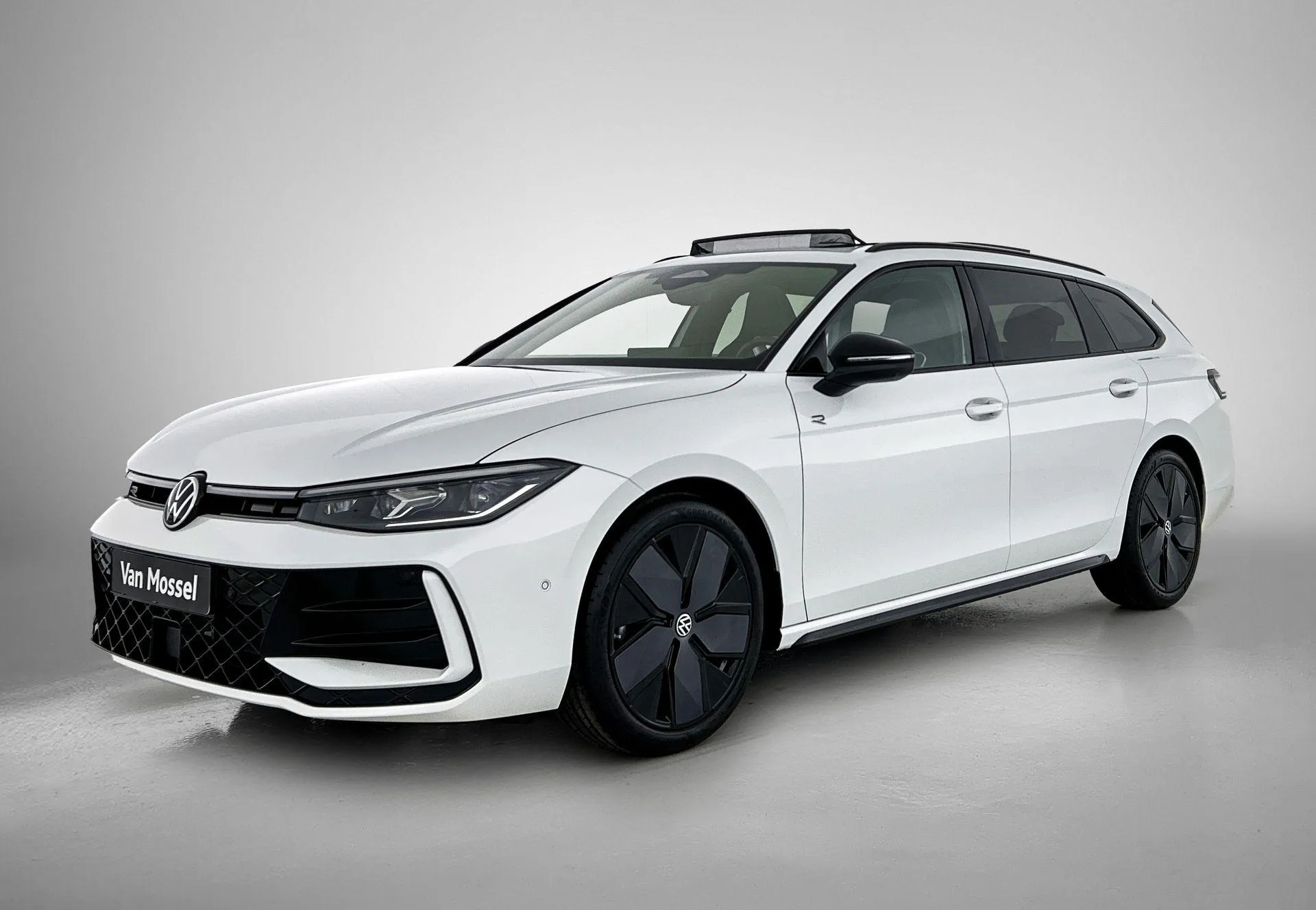 Volkswagen Passat — foto 1