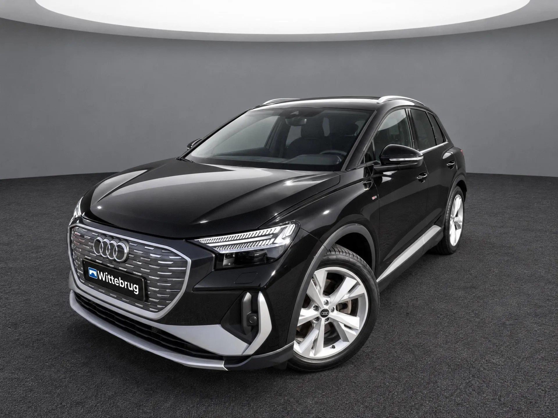 Audi Q4 e-tron — foto 1