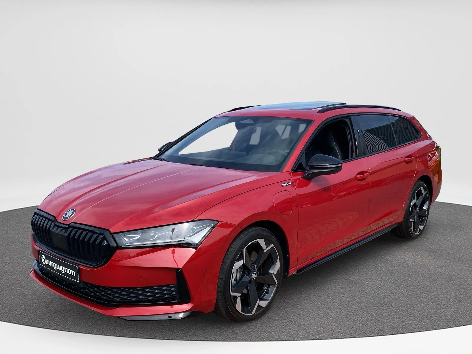 Škoda Superb — foto 1