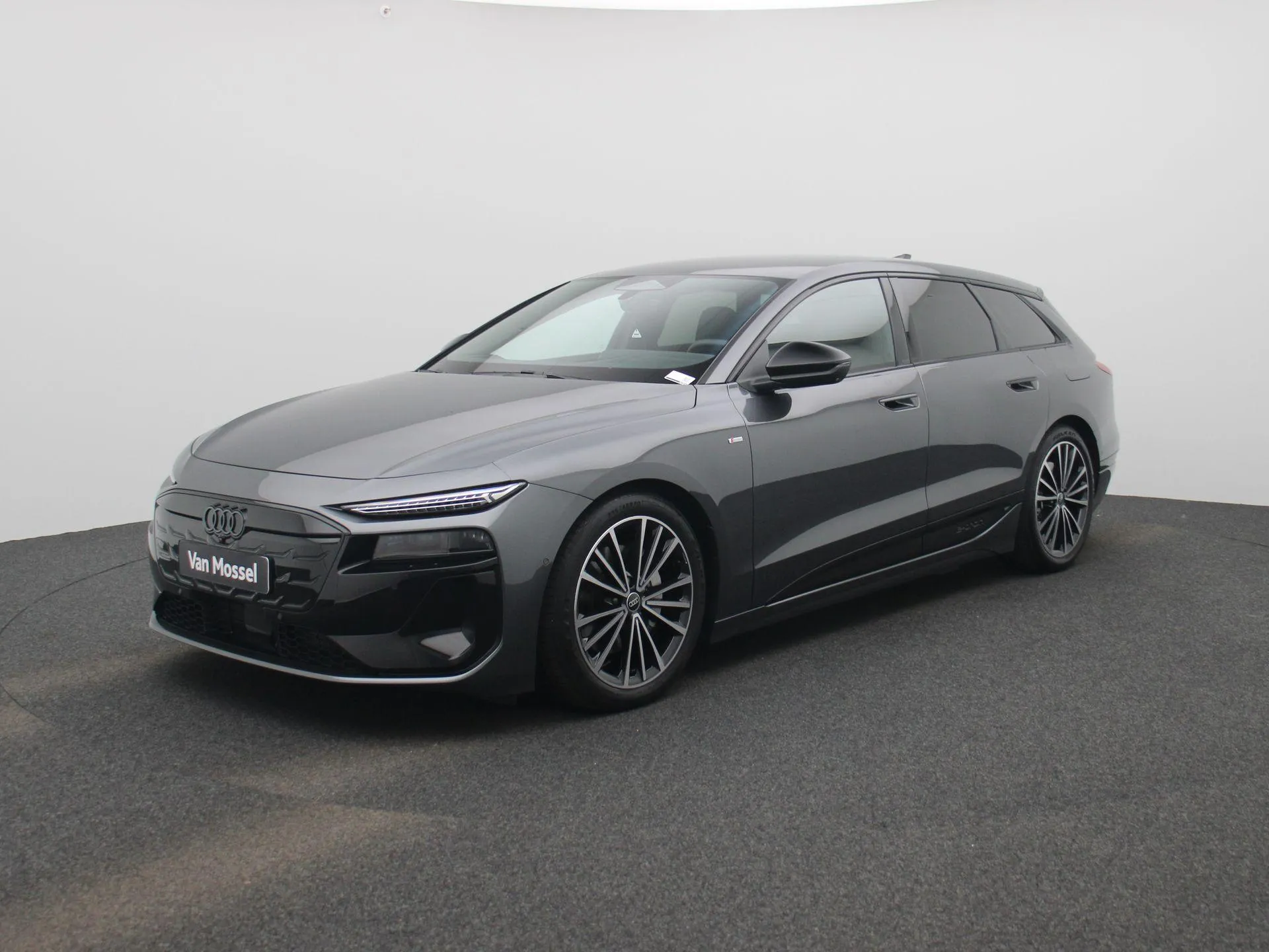Audi A6 Avant e-tron — foto 1
