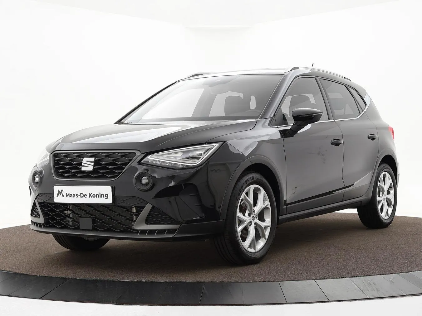 Seat Arona — foto 1