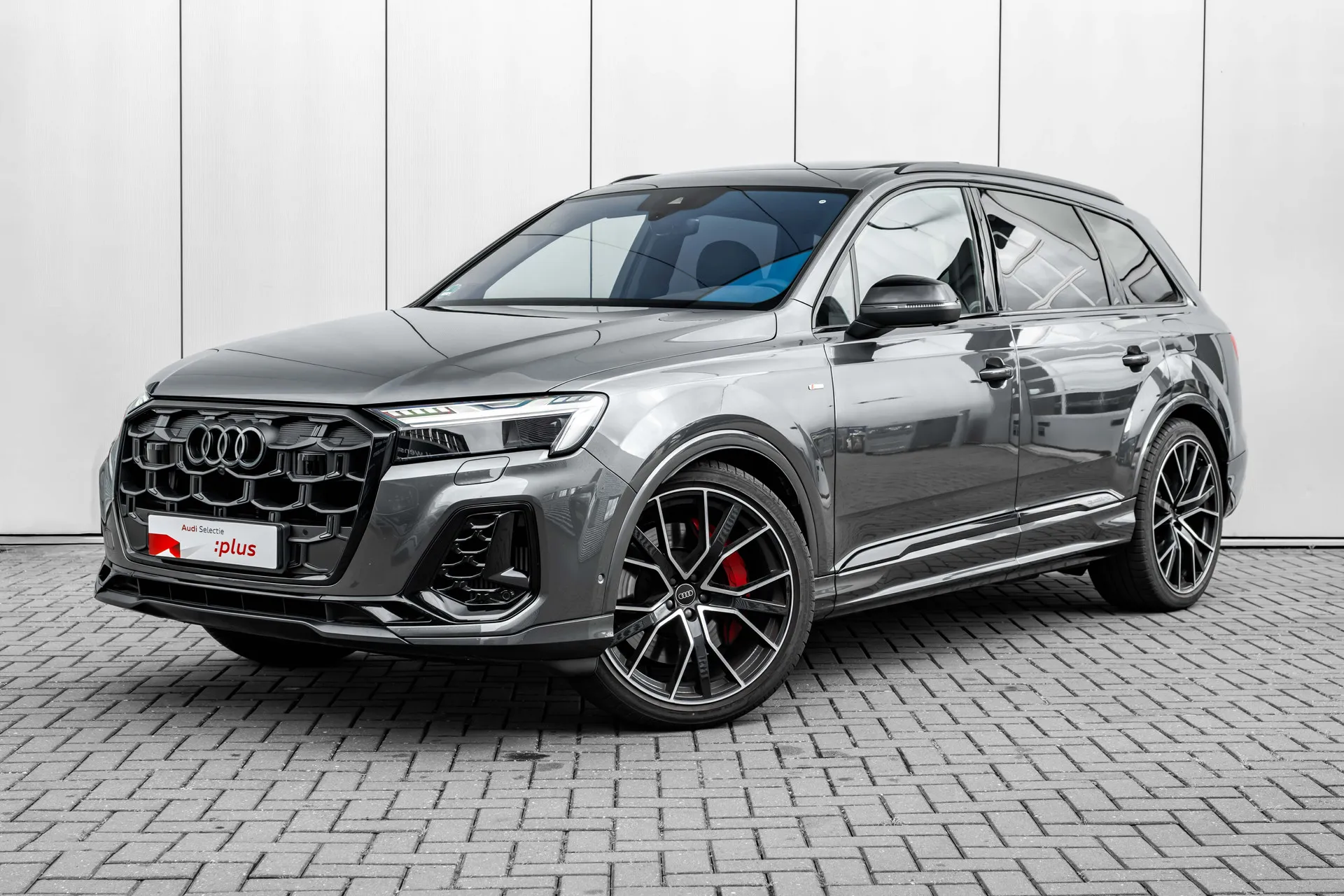Audi Q7 — foto 1