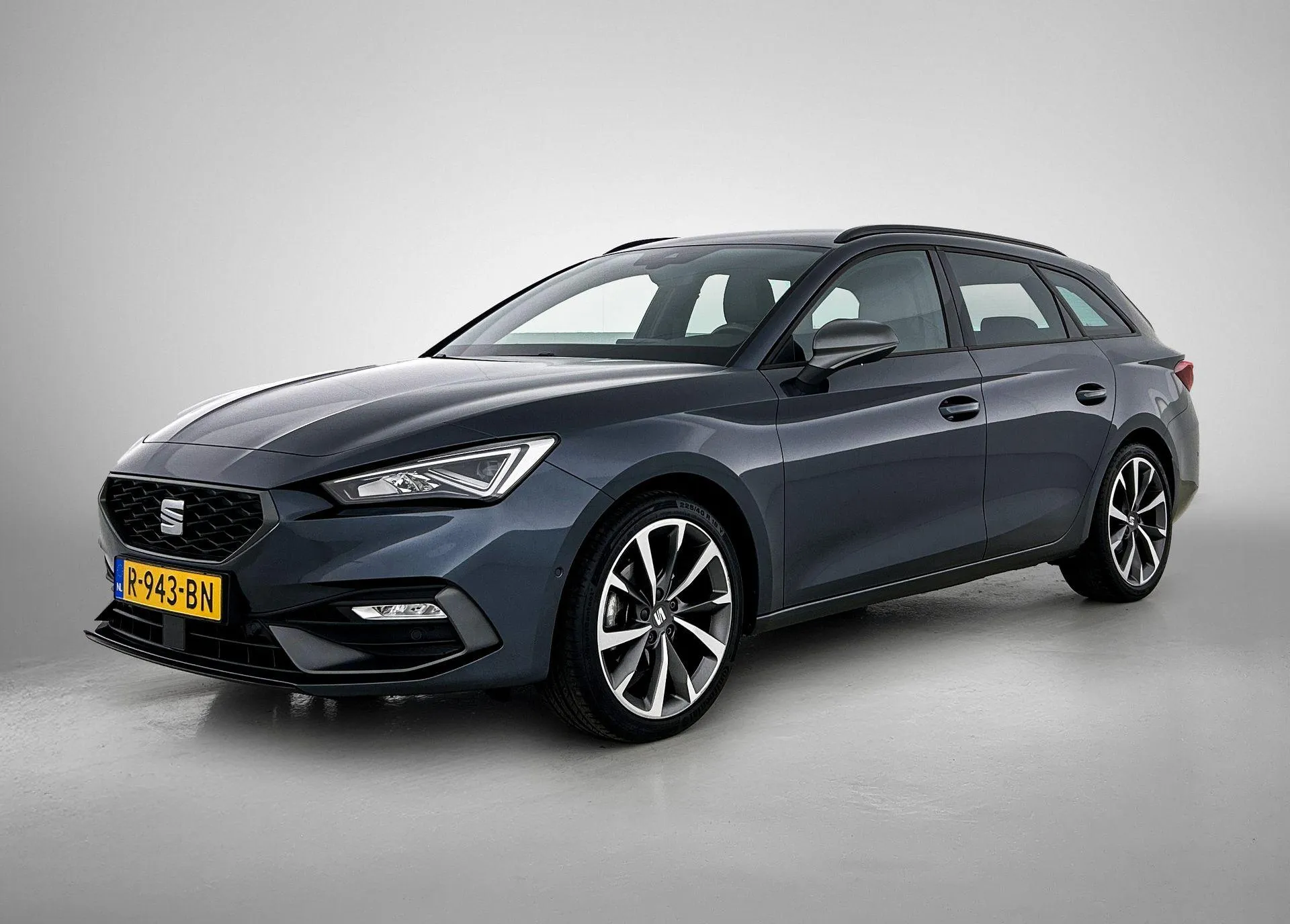 Seat Leon — foto 1