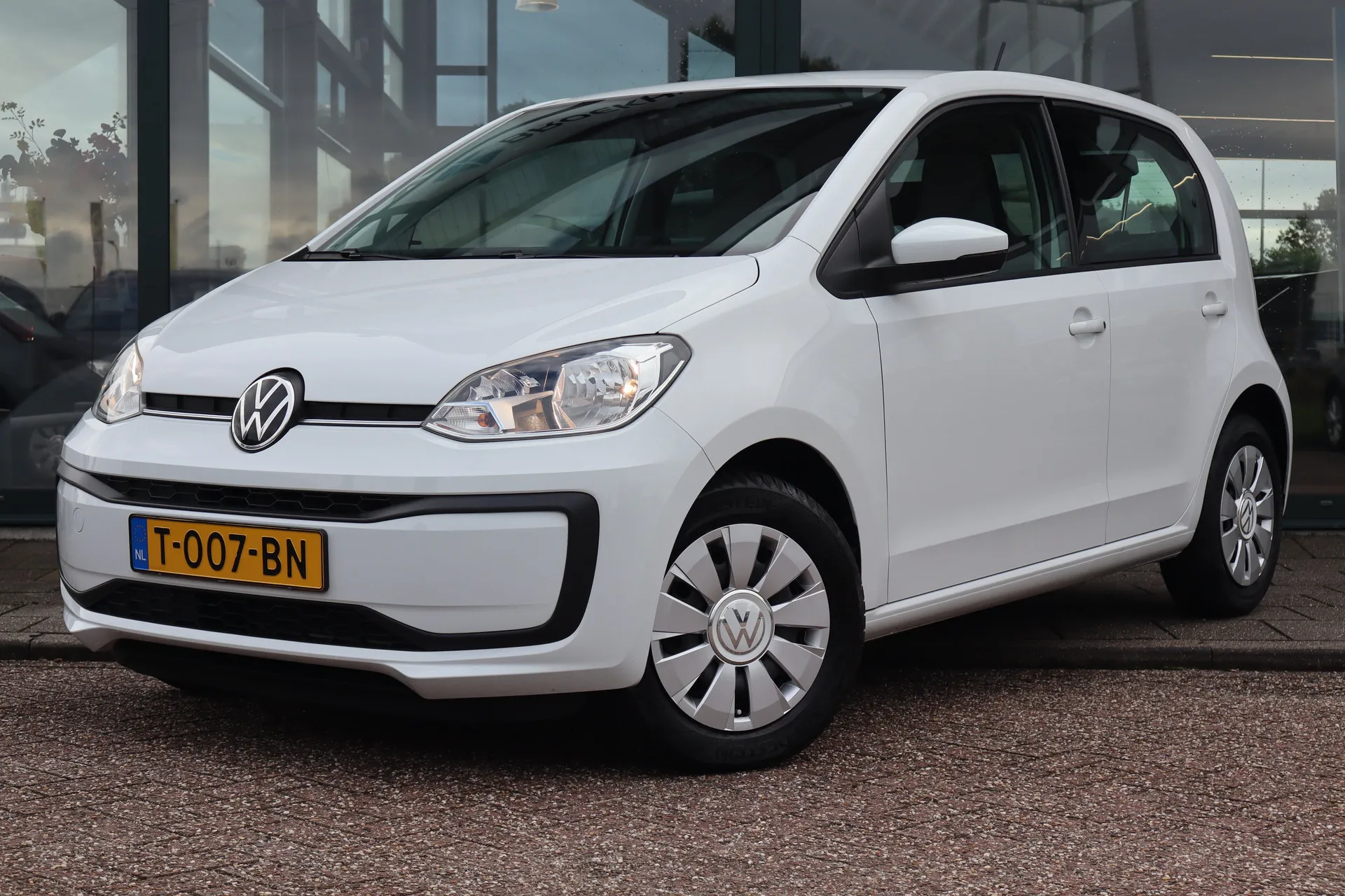 Volkswagen up! — foto 1