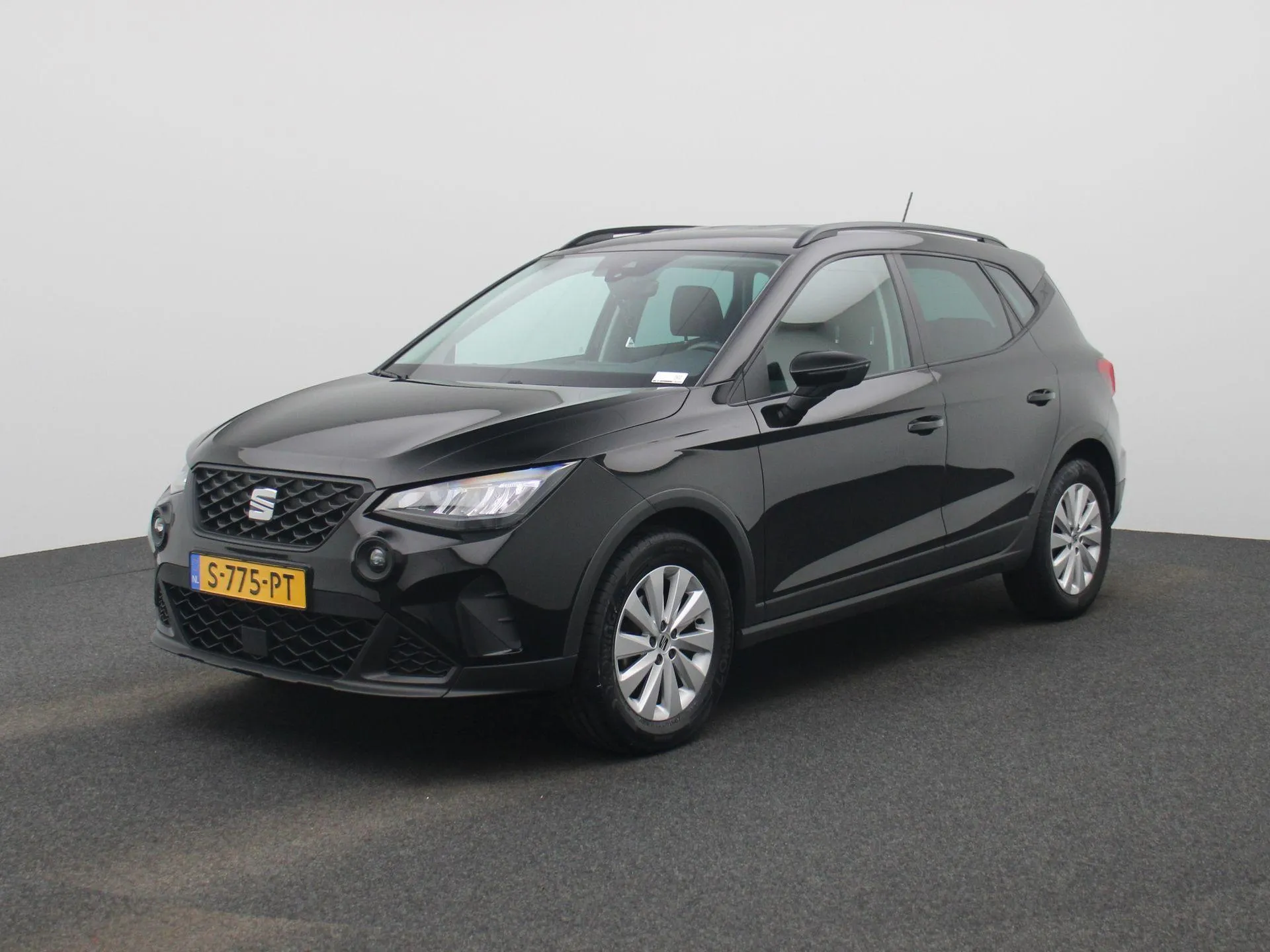Seat Arona — foto 1