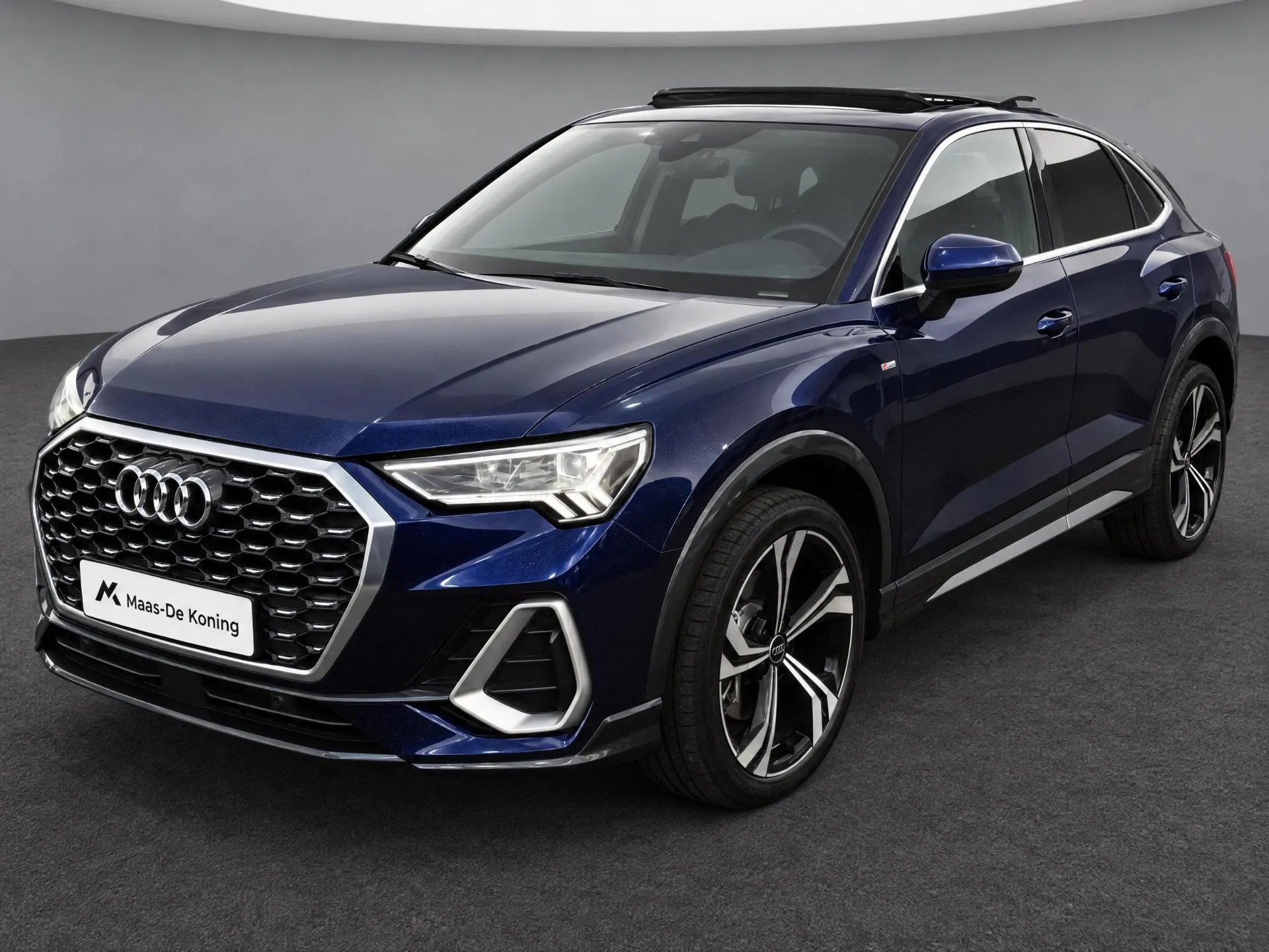 Audi Q3 — foto 1