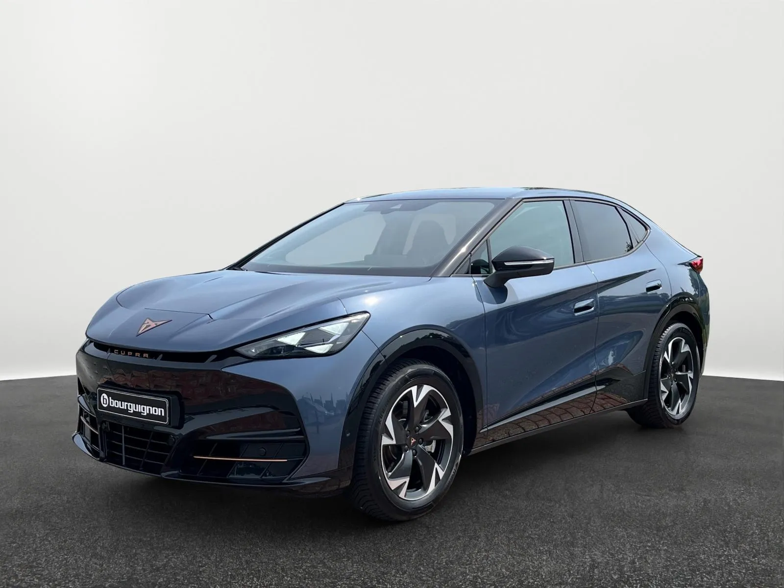 Cupra Tavascan — foto 1