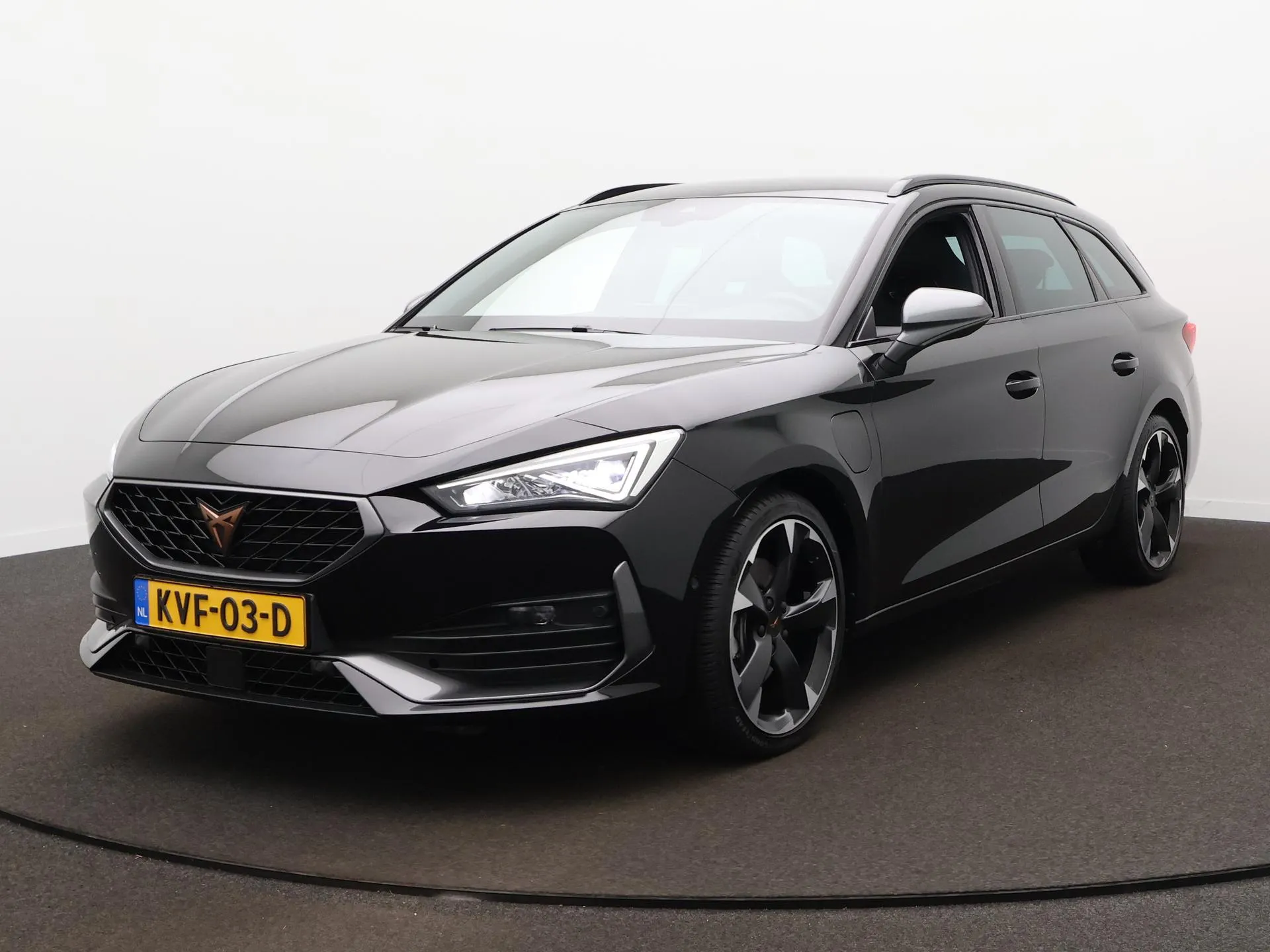 Cupra Leon Sportstourer — foto 1