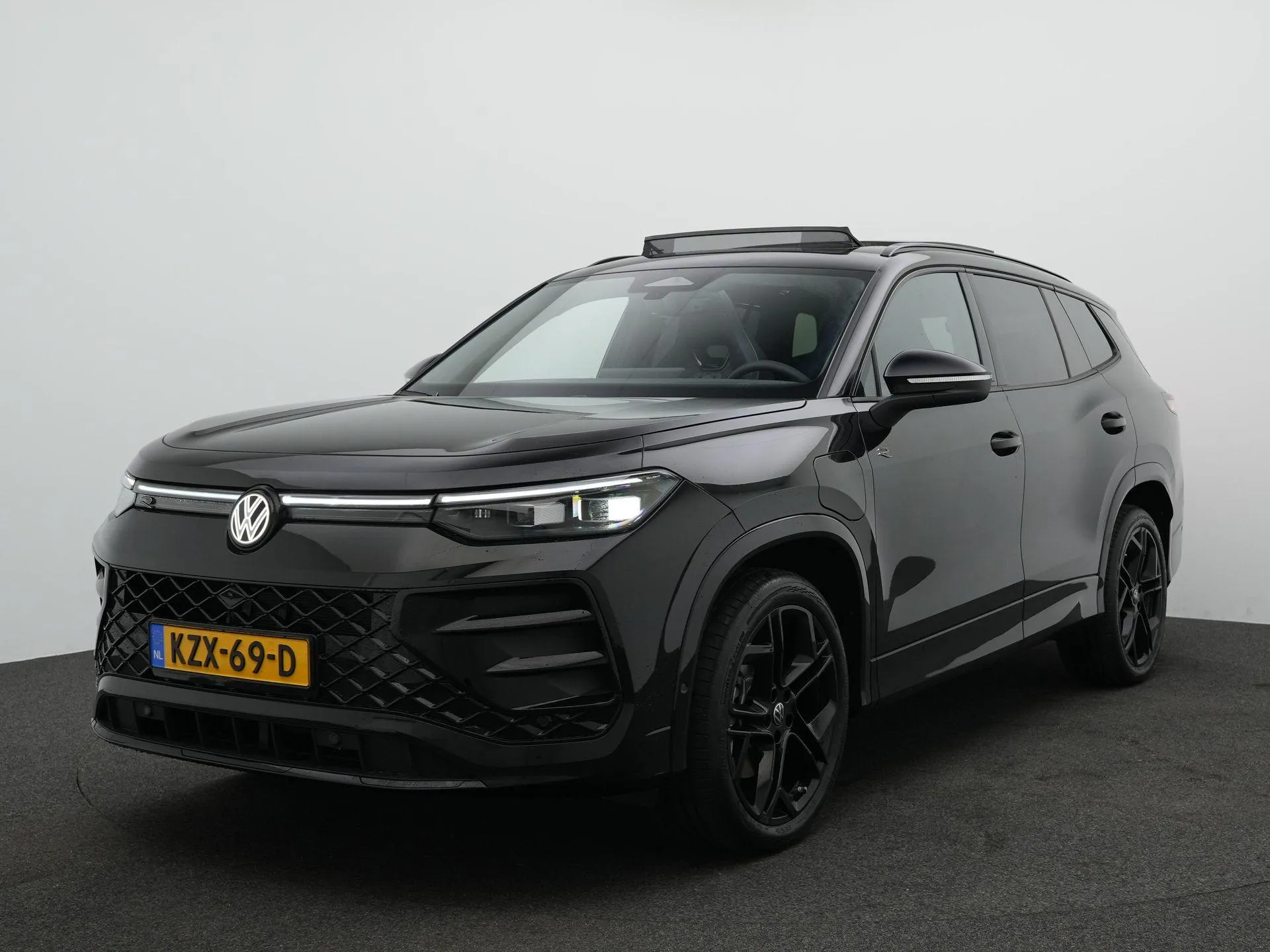 Volkswagen Tayron — foto 1