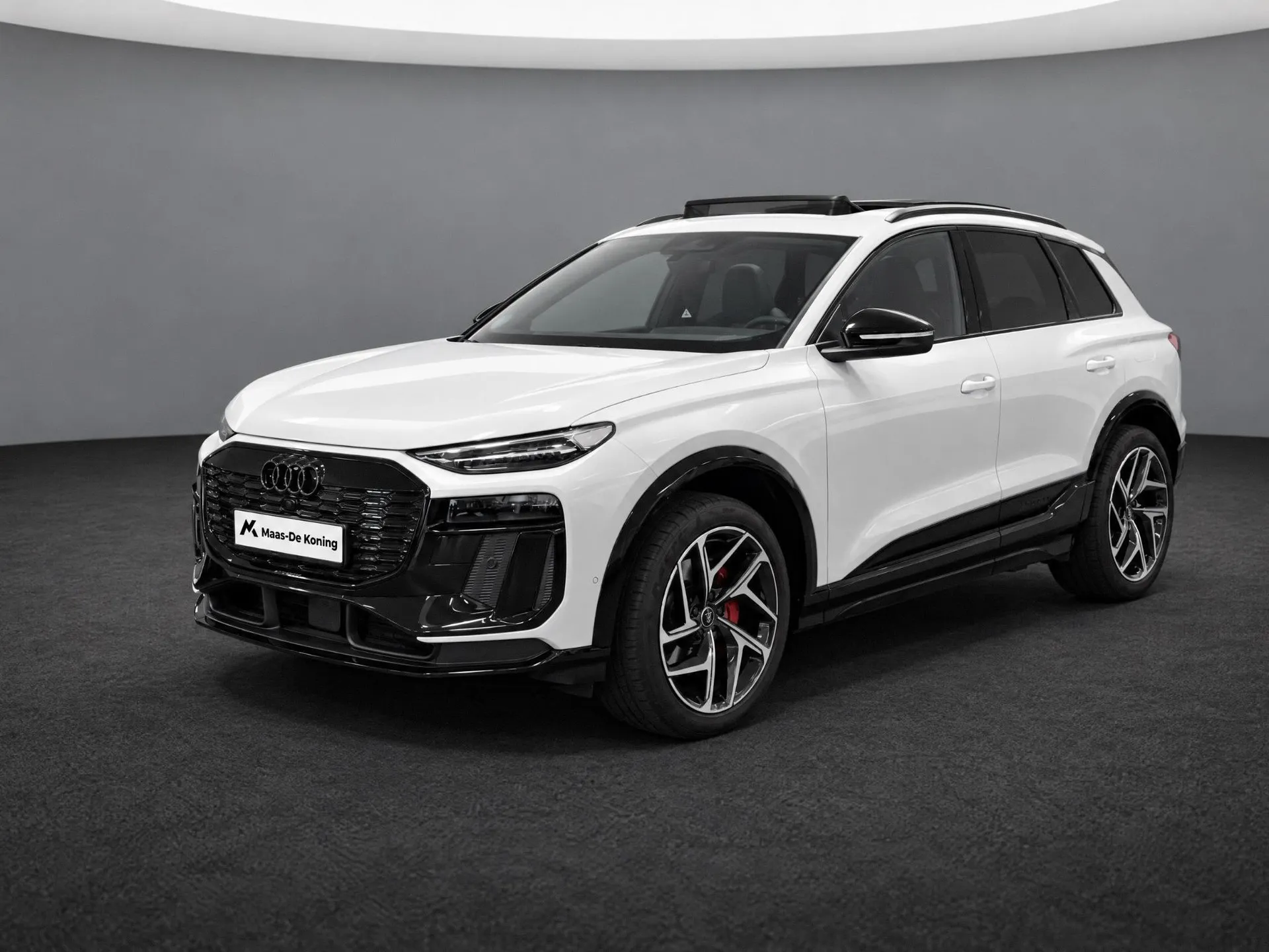 Audi Q6 e-tron — foto 1