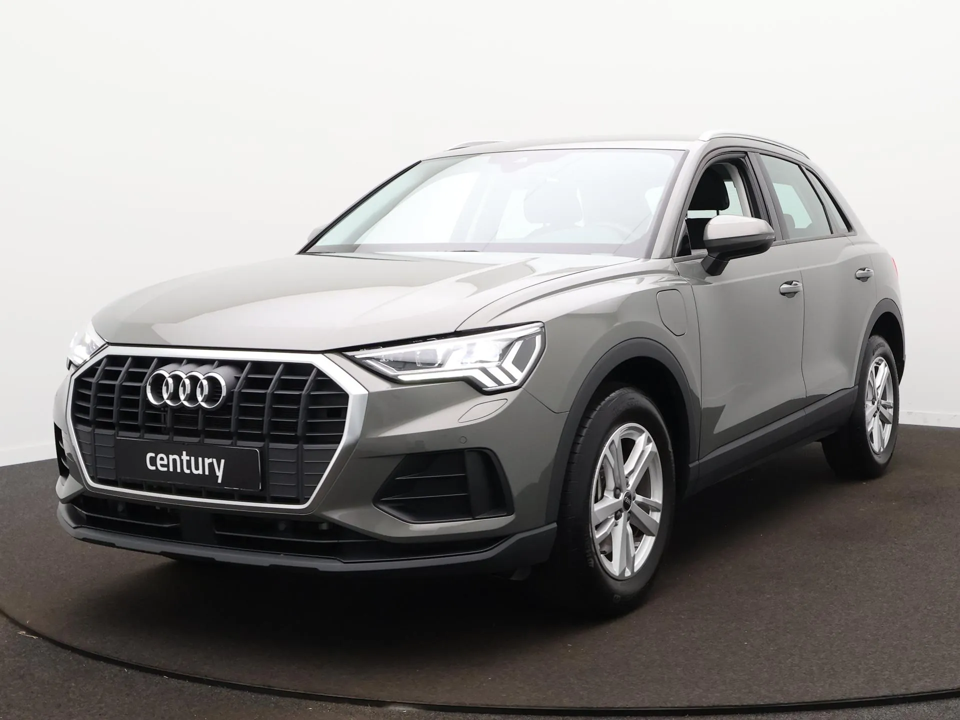 Audi Q3 — foto 1