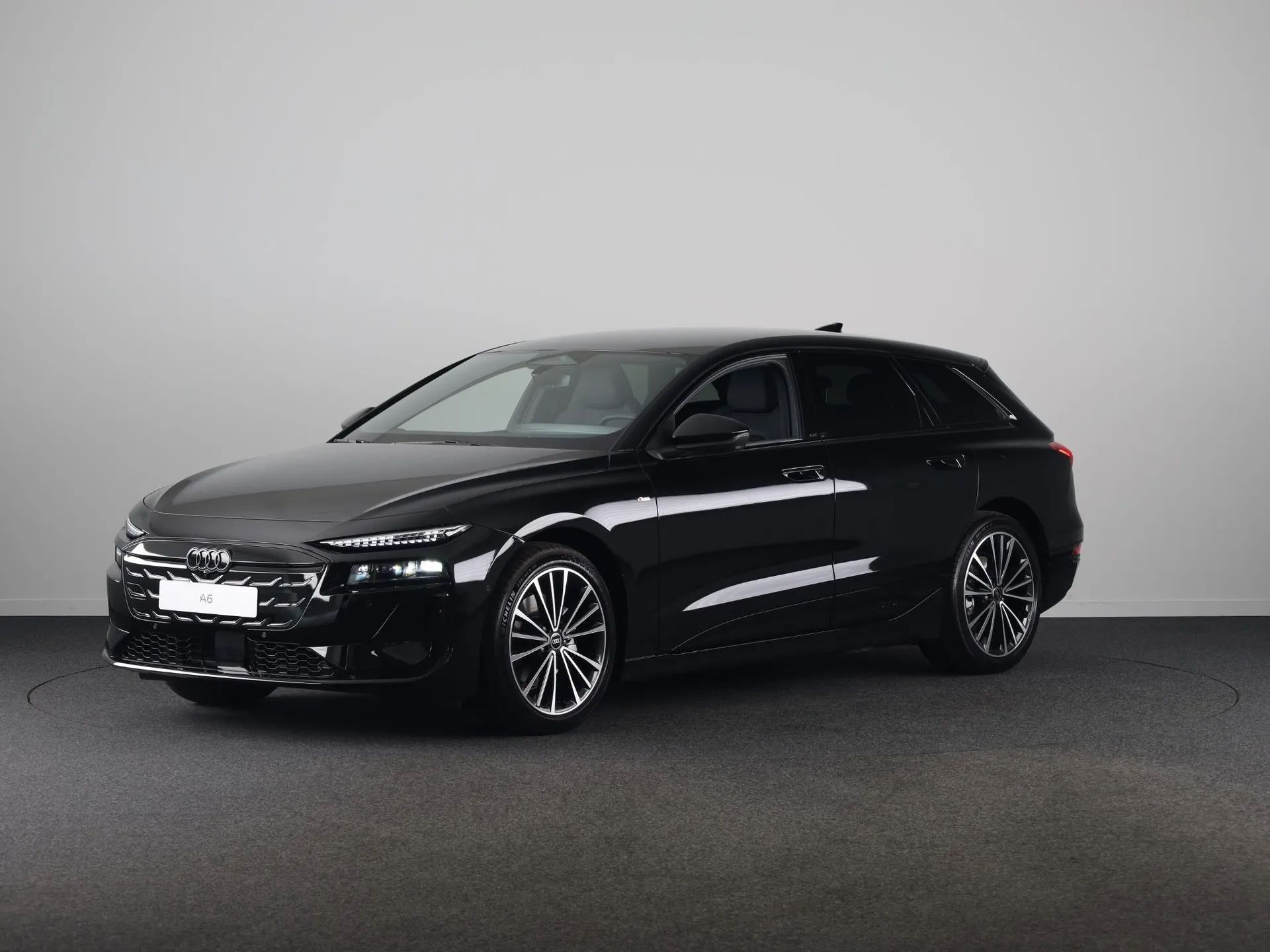 Audi A6 Avant e-tron — foto 1