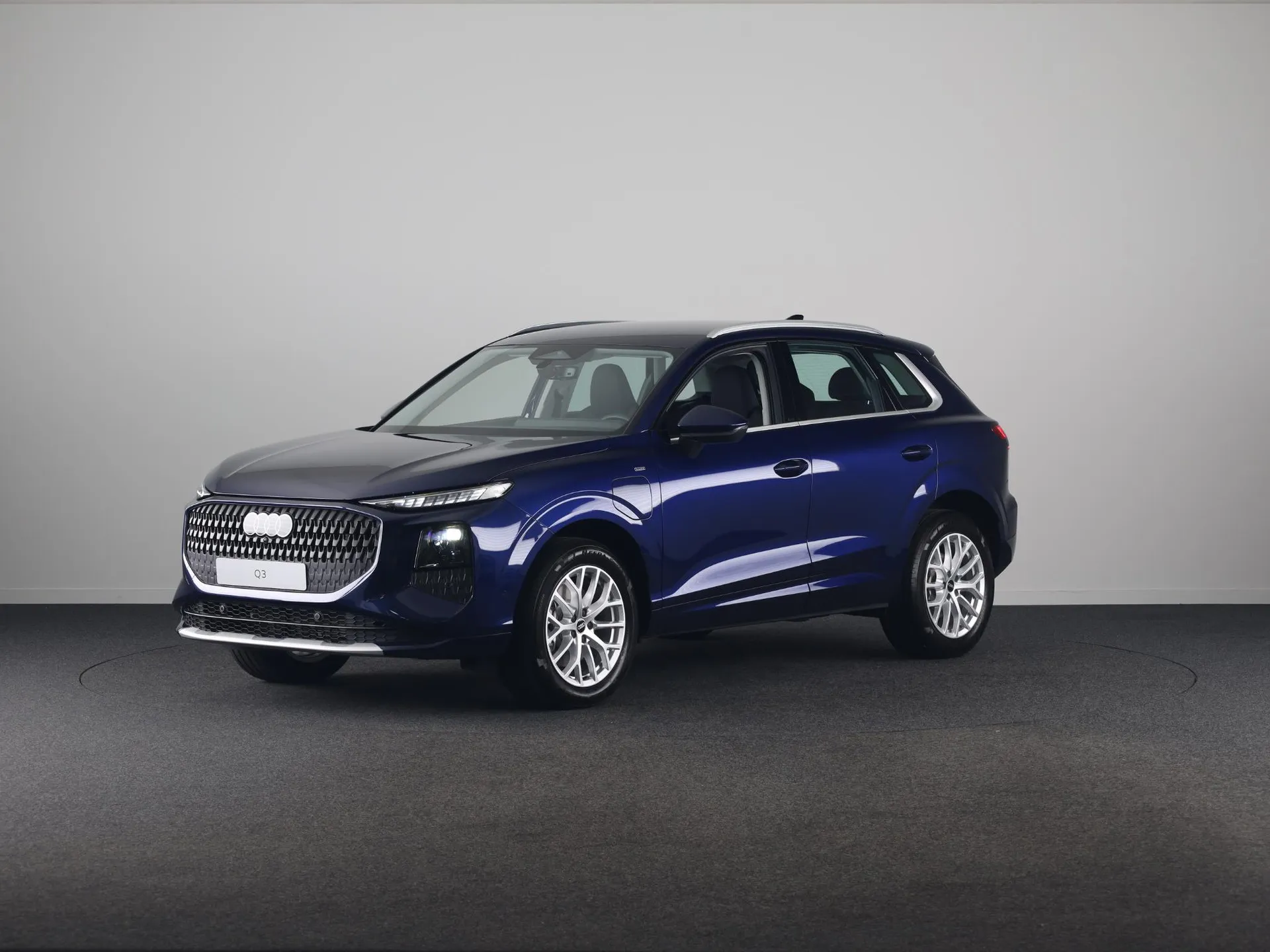 Audi Q3 — foto 1