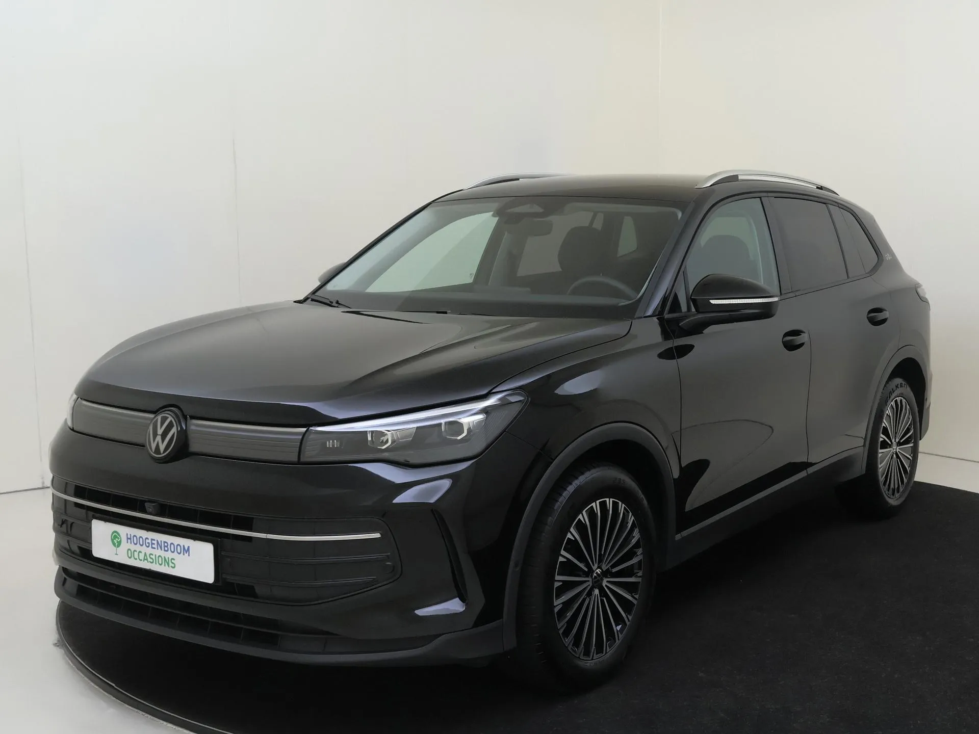 Volkswagen Tiguan — foto 1