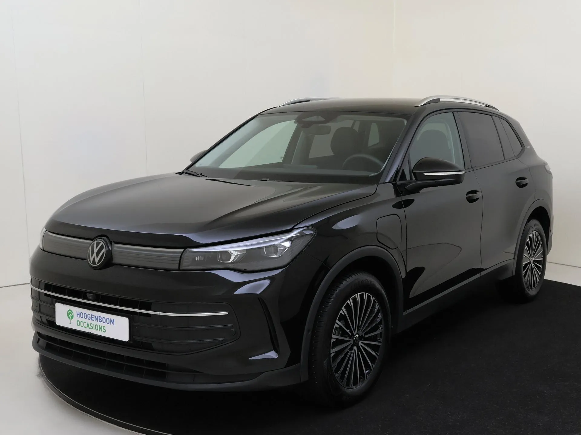 Volkswagen Tiguan — foto 1