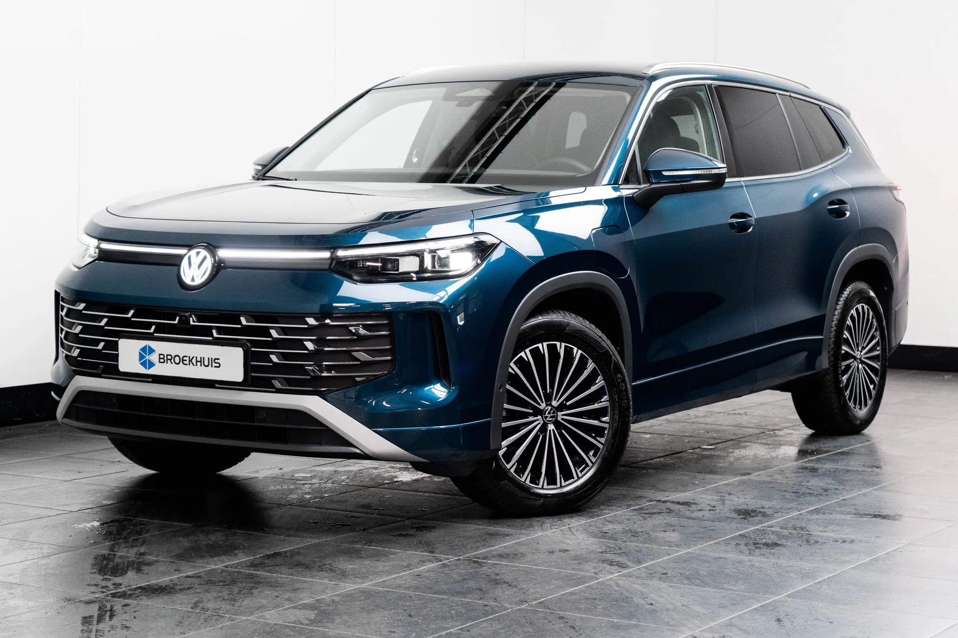 Volkswagen Tayron — foto 1