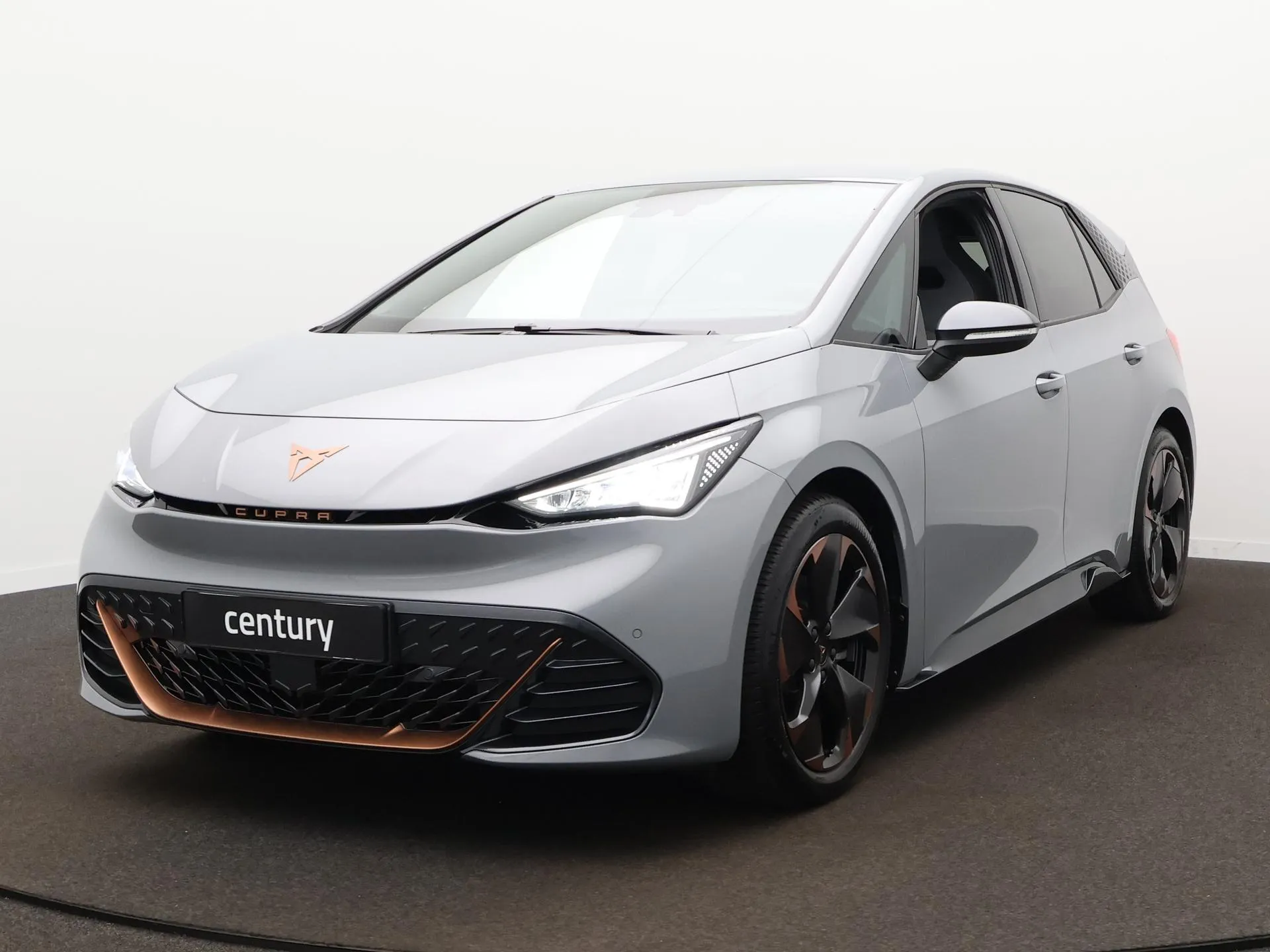 Cupra Born — foto 1