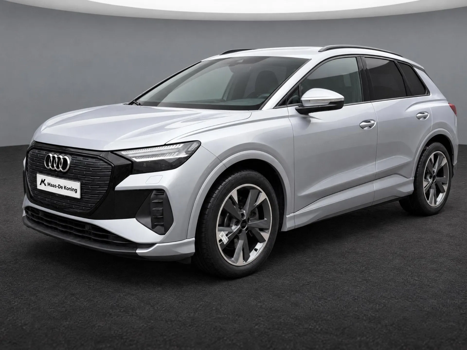 Audi Q4 e-tron — foto 1
