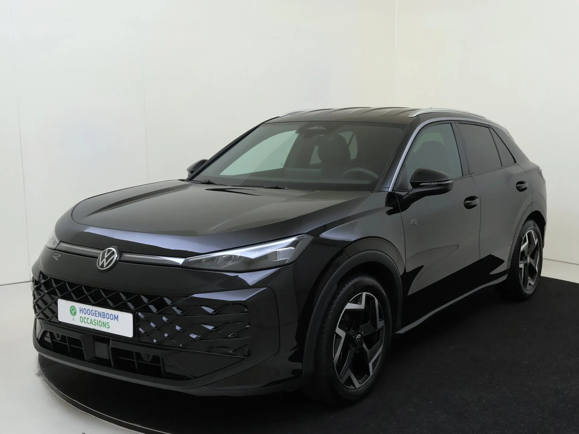 Volkswagen T-Roc — foto 1