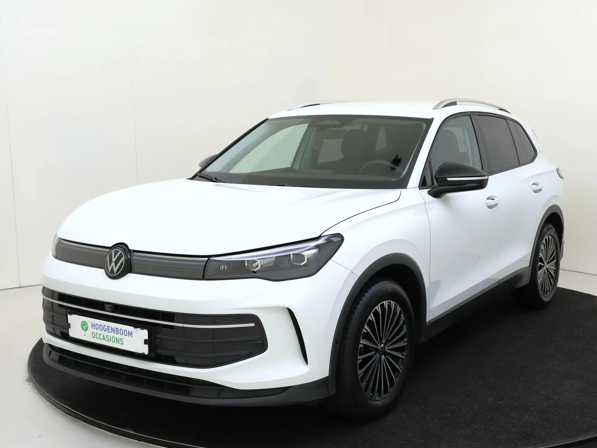 Volkswagen Tiguan — foto 1