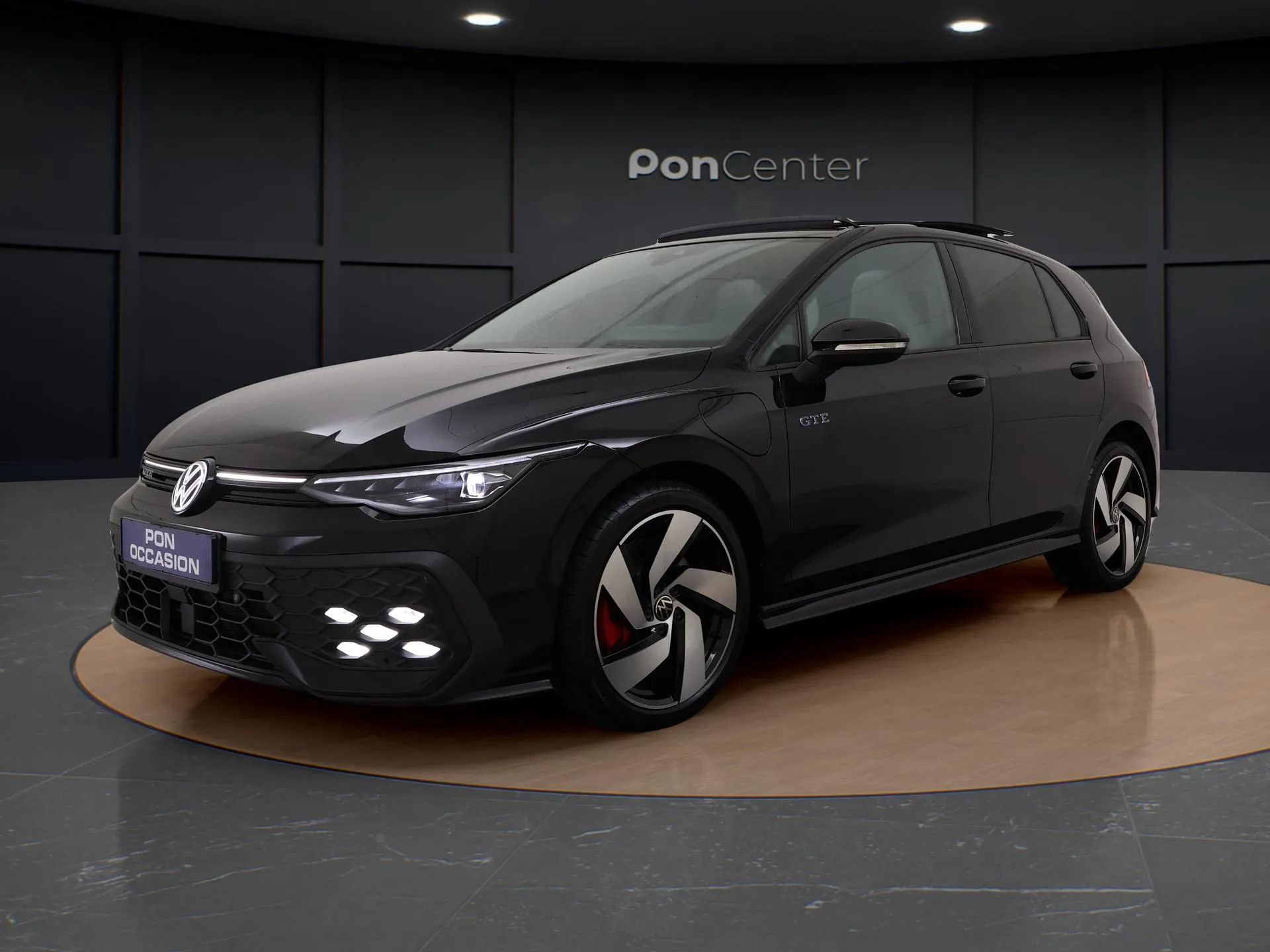 Volkswagen Golf — foto 1