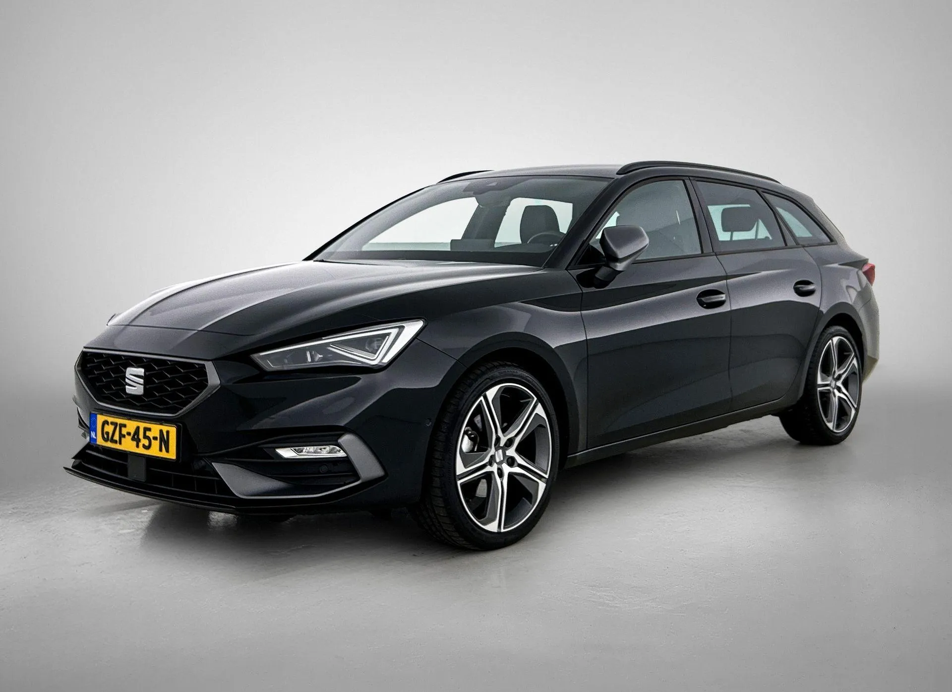 Seat Leon — foto 1