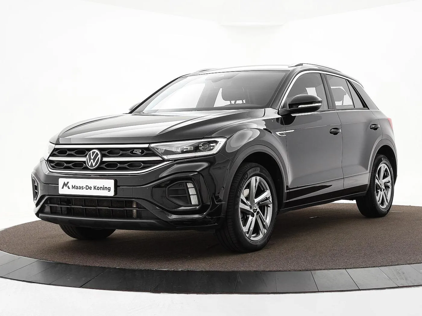 Volkswagen T-Roc — foto 1