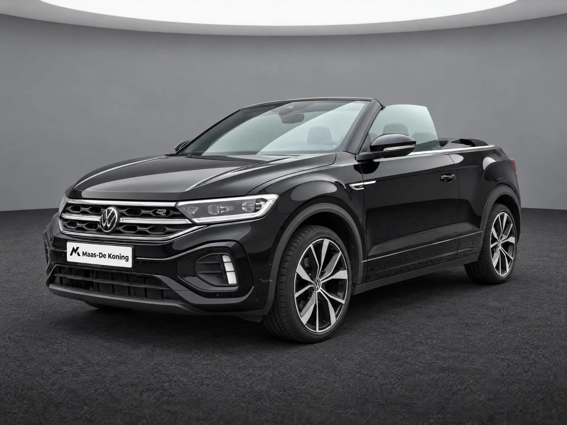 Volkswagen T-Roc — foto 1