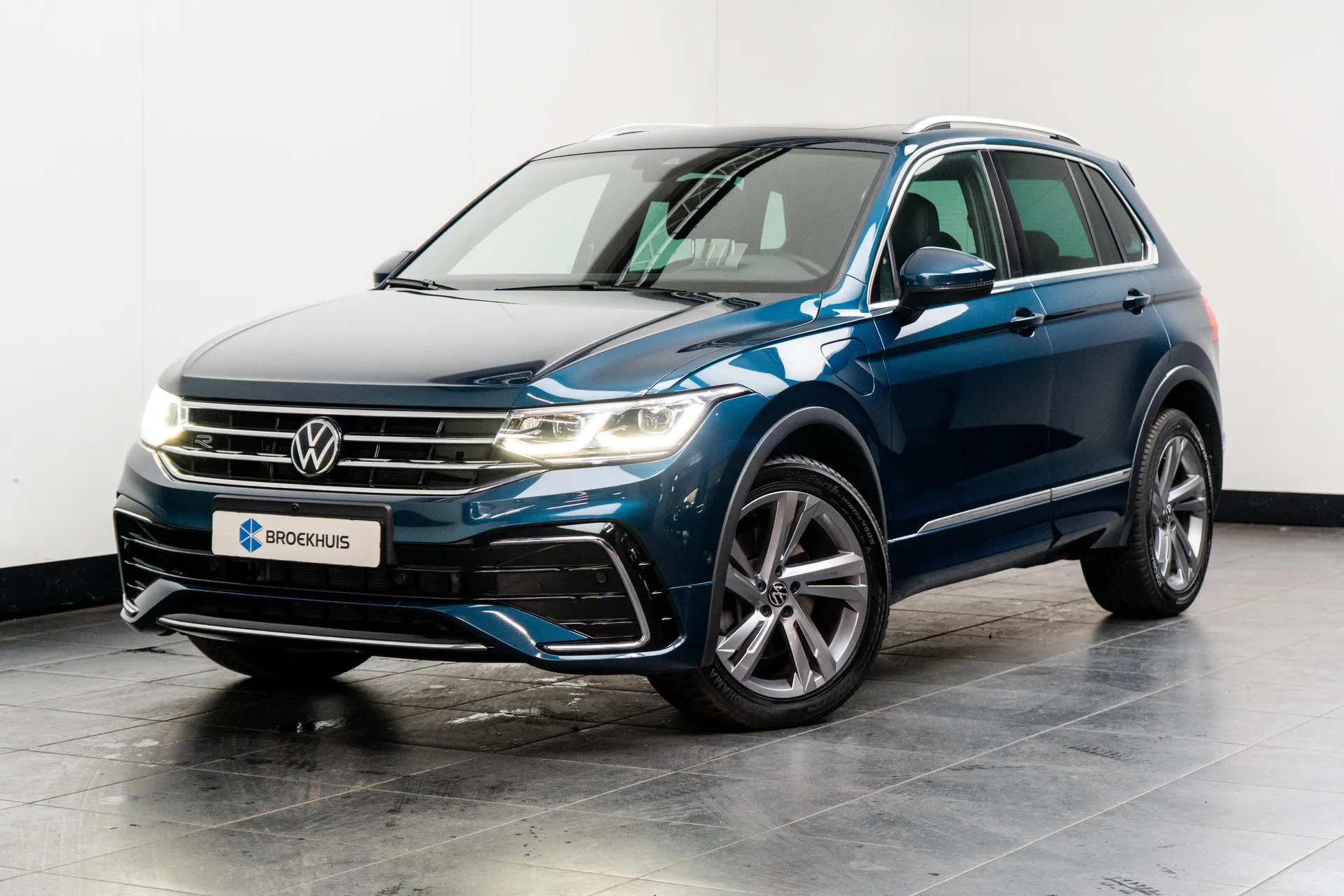 Volkswagen Tiguan — foto 1