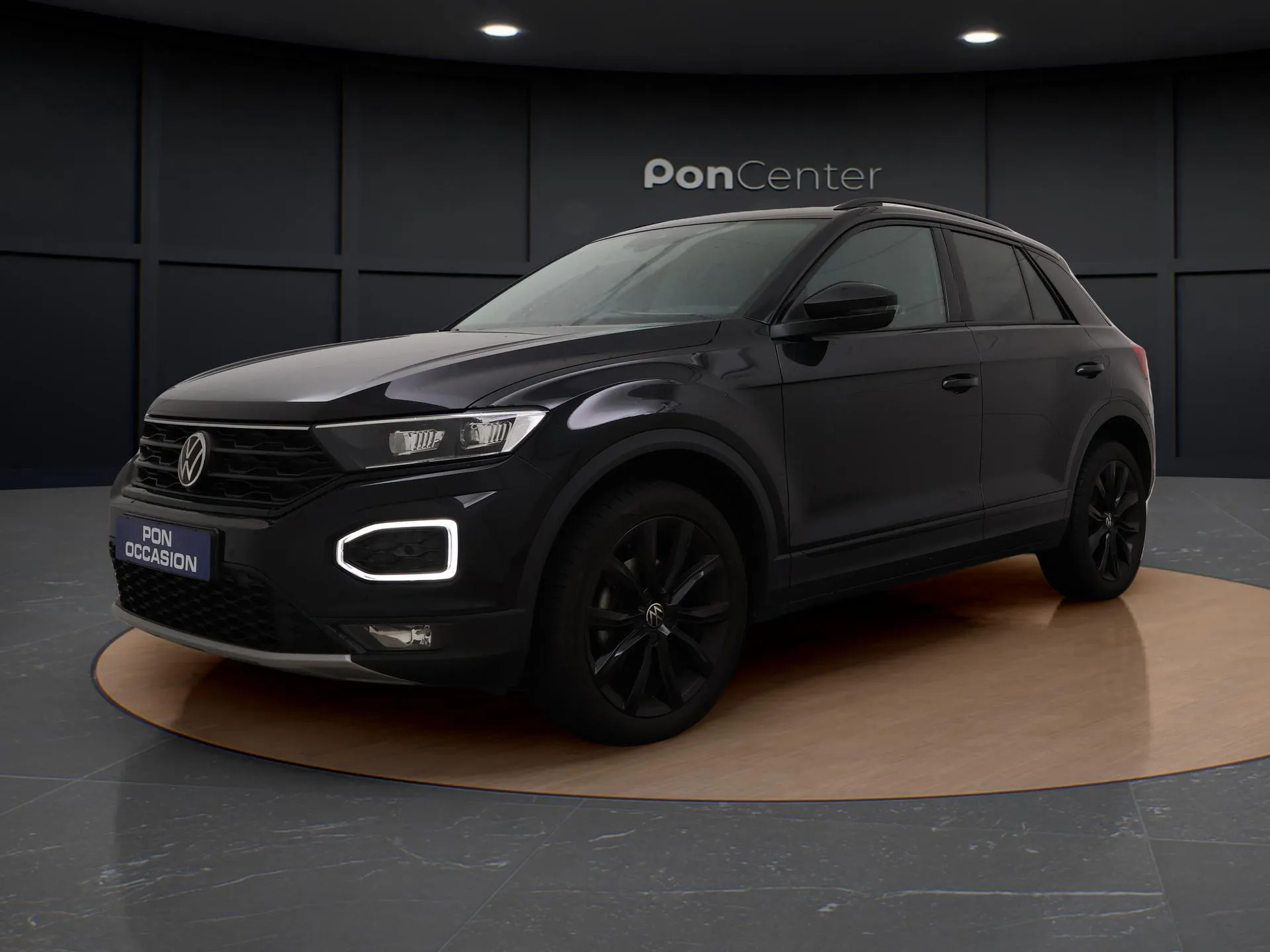 Volkswagen T-Roc — foto 1