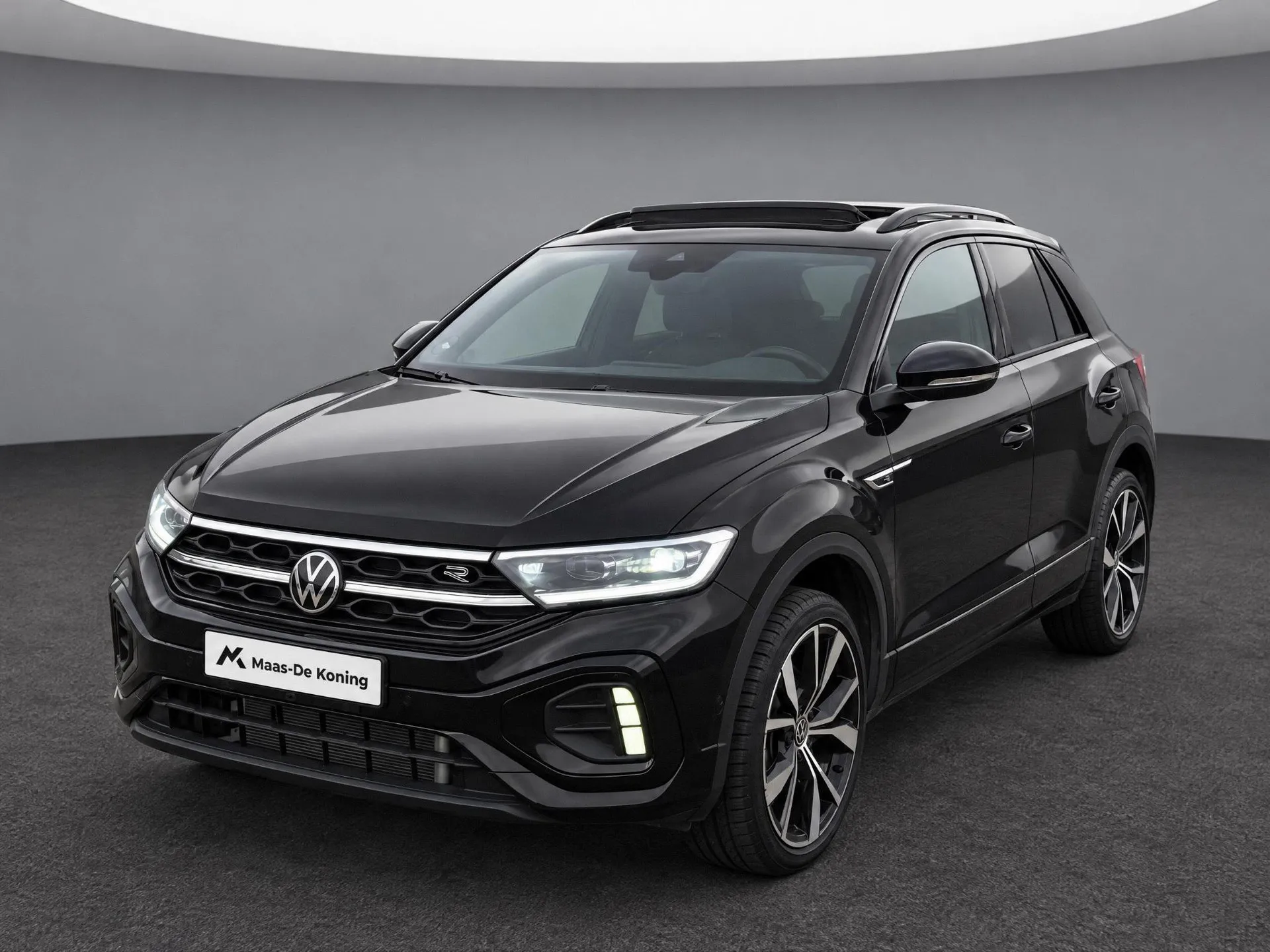 Volkswagen T-Roc — foto 1